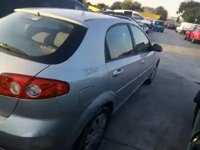 Veículo de Sucata chevrolet lacetti se do ano 2004 alimentado f14d3