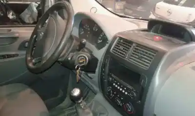 Véhicule à la ferraille citroen jumpy hdi 120 27 l1h1 furg. de l'année 2008 alimenté 