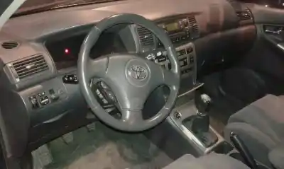 Scrapping Vehicle toyota corolla (e12) 2.0 d-4d linea sol berlina of the year 2002 powered 1cdftv