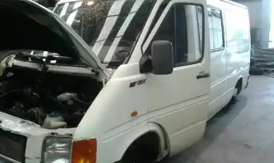 Veículo de Sucata volkswagen lt caja cerrada / combi (mod. 1997) lt 35 caja cerrada do ano 2001 alimentado 