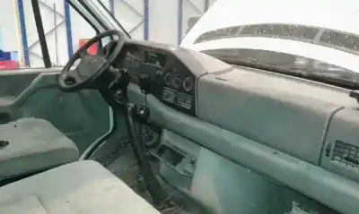 Veículo de Sucata volkswagen lt caja cerrada / combi (mod. 1997) lt 35 caja cerrada do ano 2001 alimentado 