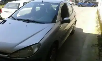 Hurda Aracı peugeot                                            206 berlina                                                                                                                                                                                                                                                xt                                                                                                                                                                                                                                                         yılın 2000 güçlü wjz