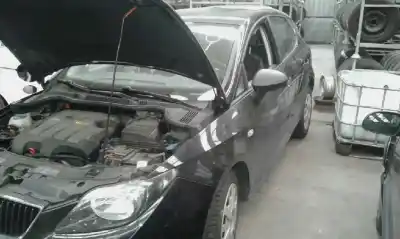 Veículo de Sucata seat ibiza (6j5) reference do ano 2010 alimentado cayb