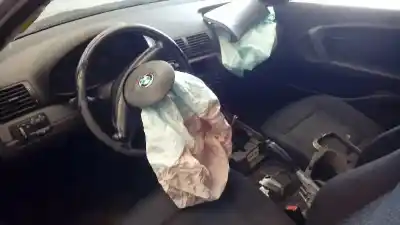 Veicolo di demolizione bmw serie 3 compact (e46) 316ti dell'anno 0 alimentato 