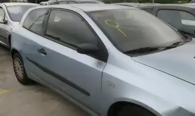 Sloopvoertuig fiat stilo (192_) 1.4 16v (192axh1b, 192bxh1b) van het jaar 0 aangedreven 843a1000