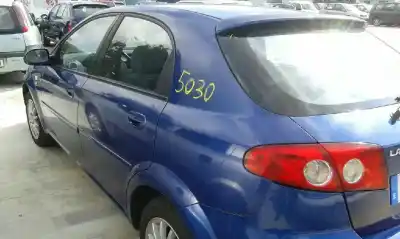 Veículo de Sucata daewoo lacetti cdx do ano 2004 alimentado t18sed
