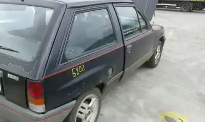 Sloopvoertuig opel corsa a gl van het jaar 1990 aangedreven g-14nv