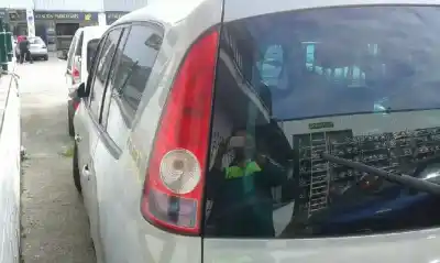 Scrapping Vehicle renault espace iv (jk0) grand espace initiale of the year 2005 powered p9x a7