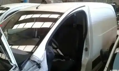 Veículo de Sucata citroen berlingo first combi 1.6 hdi 75 sx do ano 2009 alimentado 9ht