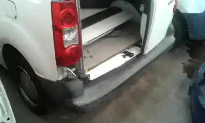 Veículo de Sucata citroen berlingo first combi 1.6 hdi 75 sx do ano 2009 alimentado 9ht