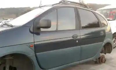 Scrapping Vehicle renault scenic rx4 (ja0) 1.9 dci salomon of the year 2000 powered f9q k7