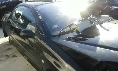 Veículo de Sucata peugeot 206 cc cc do ano 2001 alimentado rfnew10j4