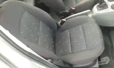 Veículo de Sucata mazda 2 berlina (dy) 1.2 active (55kw) do ano 2003 alimentado fuja