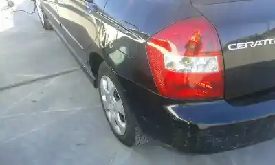 Veículo de Sucata kia cerato 1.5 crdi do ano 2005 alimentado d4fa