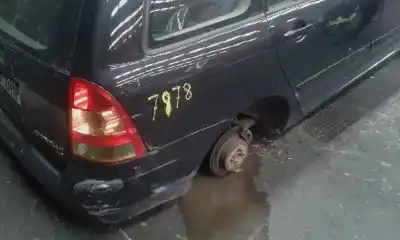 Veículo de Sucata toyota corolla (e12) 2.0 d-4d sol sedán do ano 2005 alimentado 1cdftv