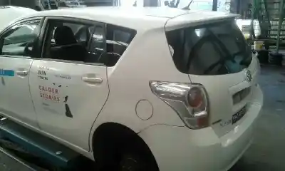 Veicolo di demolizione toyota verso active dell'anno 2010 alimentato 1adftv
