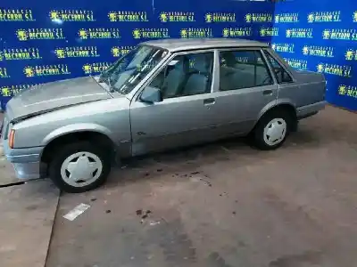 Veicolo di demolizione opel corsa a gl dell'anno 0 alimentato 12s