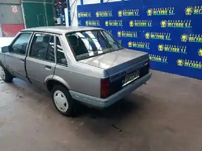 Veicolo di demolizione opel corsa a gl dell'anno 0 alimentato 12s