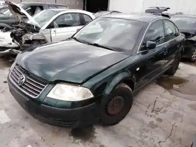 Veicolo di demolizione volkswagen                                         passat berlina (3b3)                                                                                                                                                                                                                                       advance                                                                                                                                                                                                                                                    dell'anno 0 alimentato azm