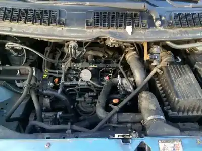 Veículo de Sucata citroen jumpy 2.0 combi confort (8/9 plazas) do ano 2002 alimentado rhx