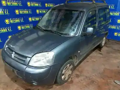Veículo de Sucata citroen berlingo first combi 1.6 hdi 75 sx do ano 2007 alimentado 9hw
