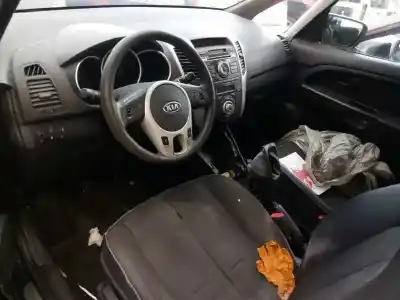 Veículo de Sucata kia venga basic do ano 2009 alimentado d4fc