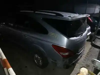 Здавання транспортного засобу ssangyong rodius xdi року 2005 потужний d27dt
