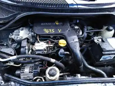 Veicolo di demolizione RENAULT SCÉNIC I MONOSPACE (JA0/1_, FA0_) 1.9 dTi (JA1U) dell'anno 2002 alimentato F9Q Q7