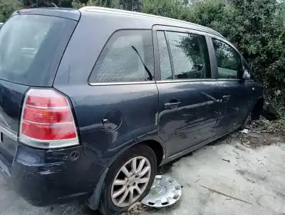 Veicolo di demolizione opel zafira b enjoy dell'anno 2007 alimentato z18xer