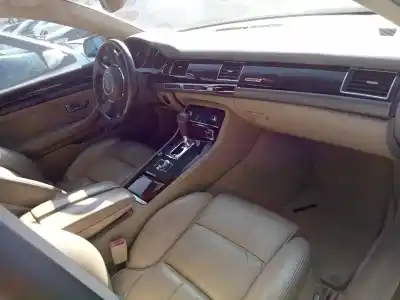 Здавання транспортного засобу audi a8 (4e2) 4.2 quattro року 2002 потужний bfm