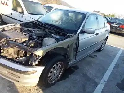 Veículo de Sucata bmw serie 3 berlina (e46) 320d do ano 2000 alimentado 204d1