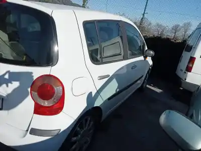 Здавання транспортного засобу renault modus confort dynamique року 2004 потужний k9kj7