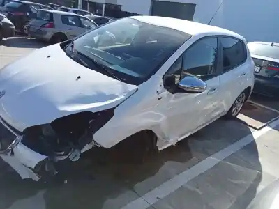 Veicolo di demolizione peugeot 208 active dell'anno 2014 alimentato 9h06