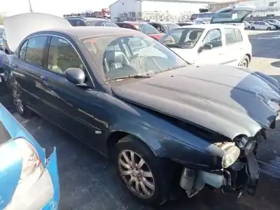 Sloopvoertuig jaguar                                             x-type                                                                                                                                                                                                                                                     2.5 v6                                                                                                                                                                                                                                                     van het jaar 2001 aangedreven xb