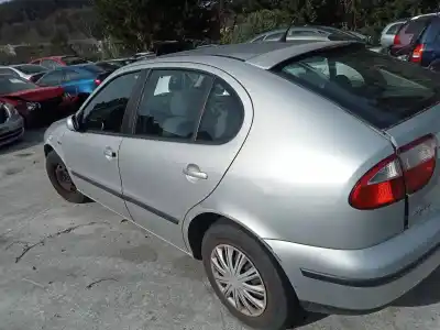 Здавання транспортного засобу seat leon (1m1) signo року 2000 потужний akl