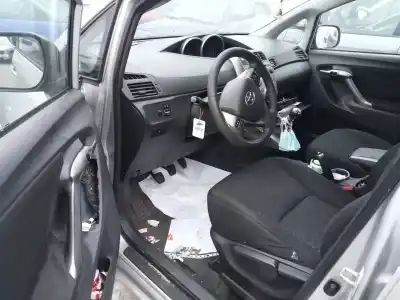 Veículo de Sucata toyota verso active do ano 2010 alimentado 1ad