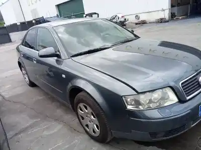 Veículo de Sucata audi a4 berlina (8e) 1.9 tdi (96kw) do ano 2002 alimentado avf