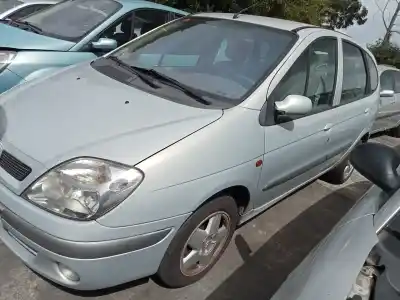 Scrapping Vehicle renault scénic i monospace (ja0/1_, fa0_) 1.9 dti (ja1u) of the year 2003 powered f9q q7