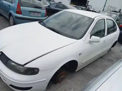 Здавання транспортного засобу seat leon (1m1) stella року 2001 потужний aqm