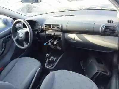 Veículo de Sucata seat leon (1m1) stella do ano 2002 alimentado aqm