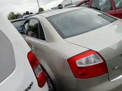 Veicolo di demolizione audi a4 berlina (8e) 2.0 20v cat (alt) dell'anno 2002 alimentato alt