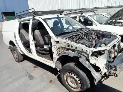 Здавання транспортного засобу mitsubishi l 200 (ka0/kb0) cabina doble invite 4x4 року 2010 потужний 4d56