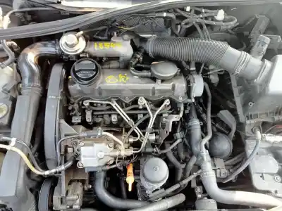 Здавання транспортного засобу seat leon (1m1) signo року 2000 потужний ahf