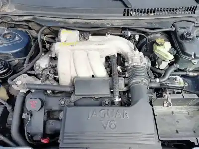 Veicolo di demolizione jaguar x-type i (x400) 3.0 v6 a las 4 ruedas dell'anno 2004 alimentato wb(ajv6)