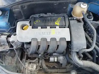 Здавання транспортного засобу renault clio ii fase ii (b/cb0) року 2001 потужний d4fb7