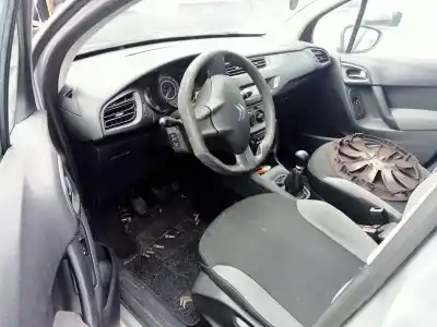 Veicolo di demolizione citroen c3 lx dell'anno 2010 alimentato 8hz