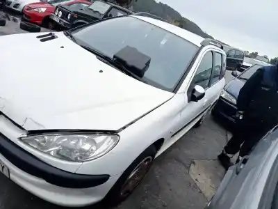 Vehicul casat peugeot                                            206 berlina                                                                                                                                                                                                                                                gti                                                                                                                                                                                                                                                        al anului 2004 alimentat 