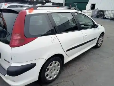 Vehicul casat peugeot                                            206 berlina                                                                                                                                                                                                                                                gti                                                                                                                                                                                                                                                        al anului 2004 alimentat 