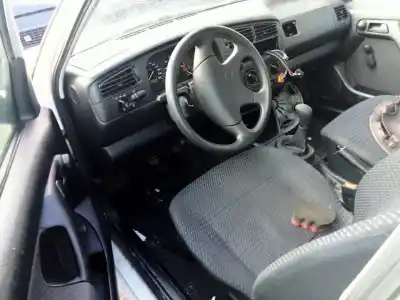 Veículo de Sucata volkswagen vento (1h2) 1.6 do ano 1996 alimentado aee