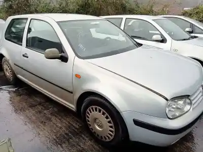 Veículo de Sucata VOLKSWAGEN GOLF IV (1J1) 1.6 do ano 1998 alimentado AEH,AKL,APF